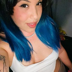 Meet your Posher, Daniela